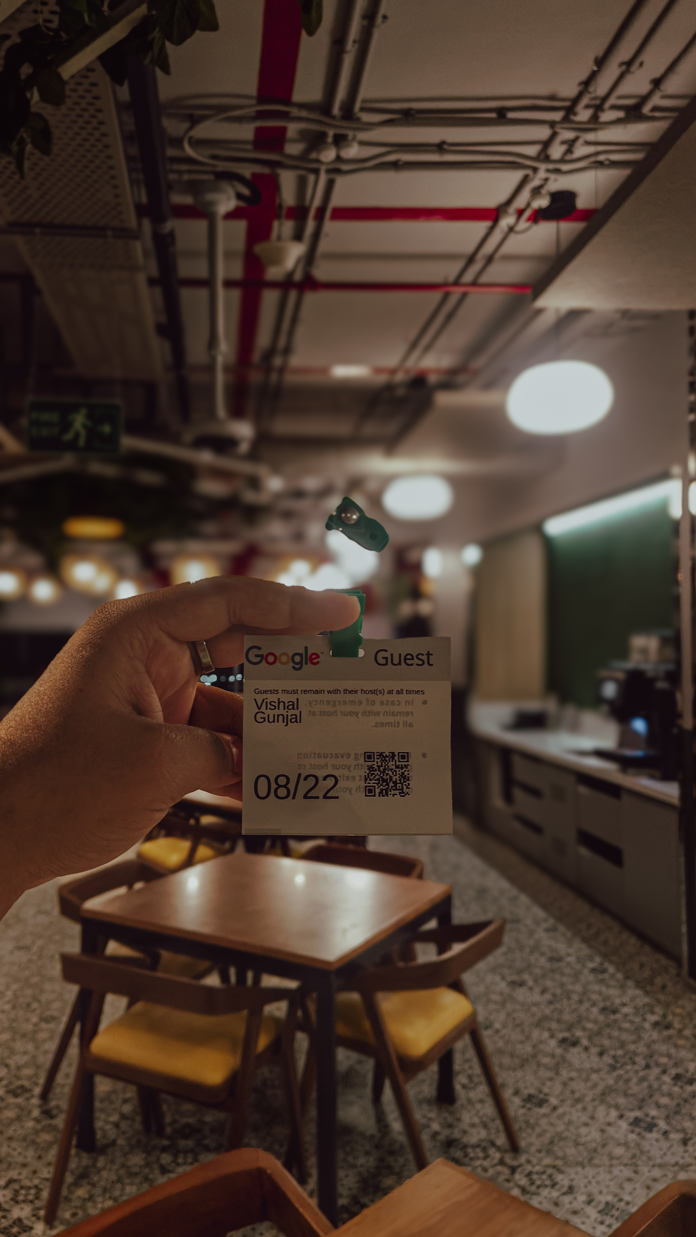 Google Guest Badge